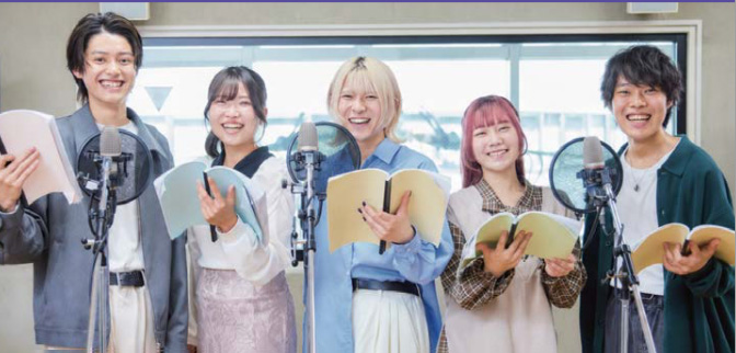 声優学科のアフレコ実習風景
